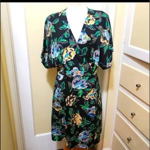 Gorgeous Diane Von Furstenberg Wrap Dress / Colorful / Brand New / Size Large